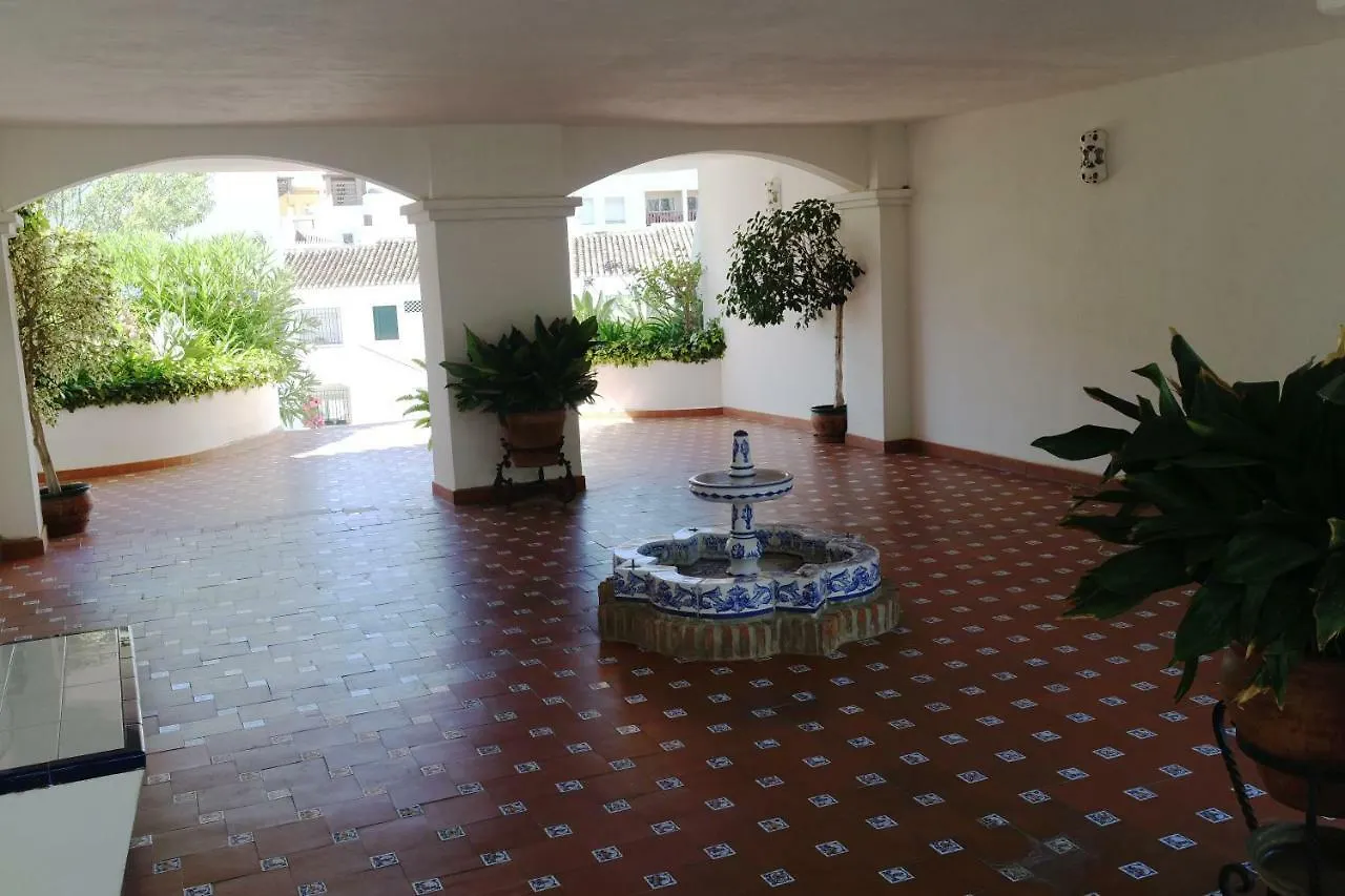 Pueblo Del Parque - Nice Apartment With Mountain And Garden Views ベナルマデナ 0*,  スペイン